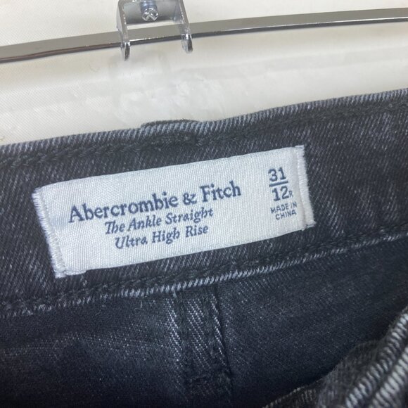 Abercrombie Fitch Womens sz 12 Ultra High Rise Ankle Straight Jeans Black - Picture 6 of 9
